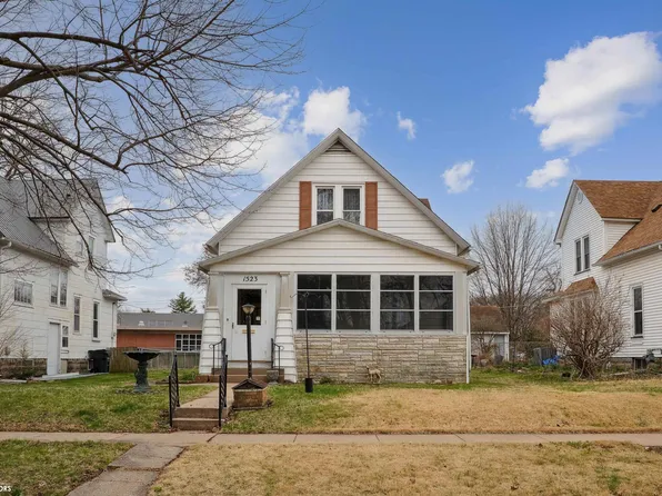 1523 Oakdale St, Burlington, IA 52601