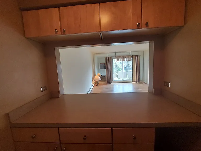 530 W Barry Ave #4F — Photo 7