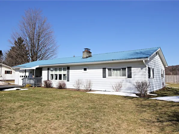 5239 English Ave, Hamilton, NY 13346