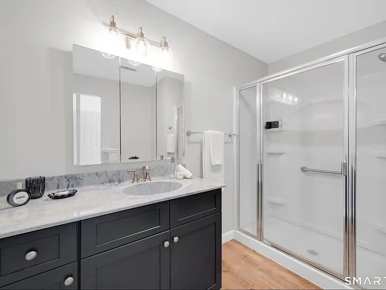 16 Maple St #20 — Photo 9