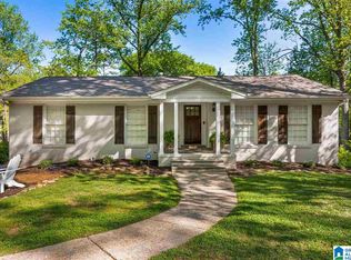 1800 Old Creek Trl, Vestavia Hills, AL 35216