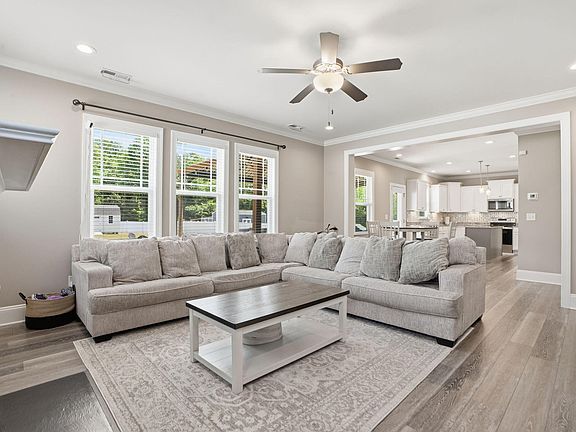 5th image of 129 Star Valley Dr
