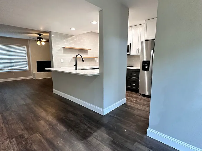 2335 Brookview Ct — Photo 7