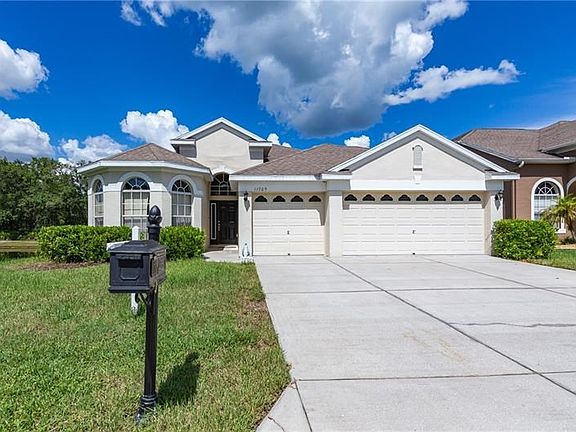5th image of 11309 Oyster Bay Cir