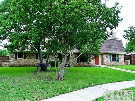 1st image of 3221 Dover Dr