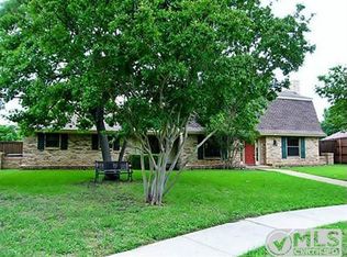 3221 Dover Dr, Plano, TX 75075