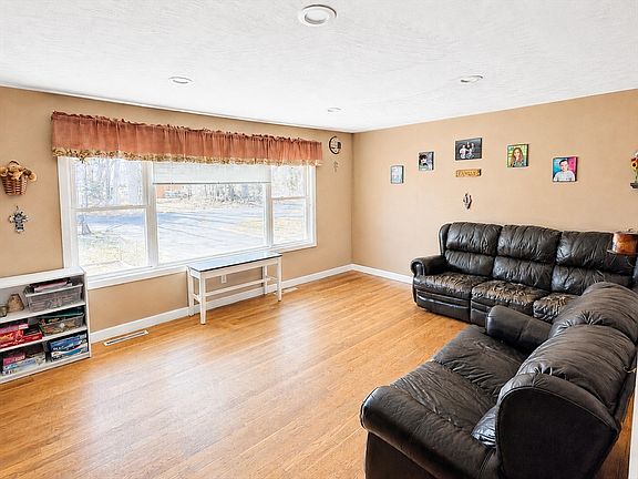 2nd image of 48 Sullivan Dr