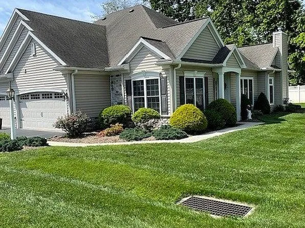 202 Carmella Dr, Mechanicsburg, PA 17050