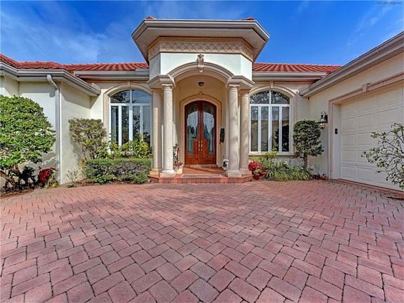 2nd image of 18 Boca Royale Blvd