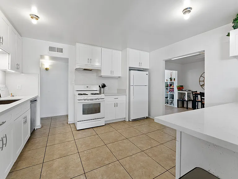 1345 E Orange St #1 — Photo 7