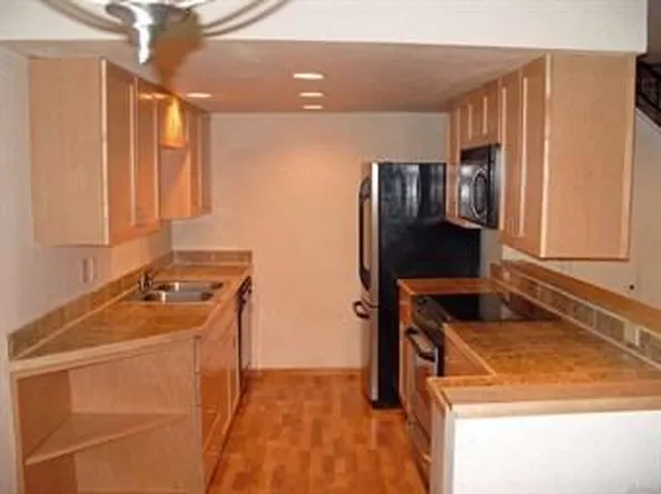 13951 SE 173rd Pl APT 3, Renton, WA 98058