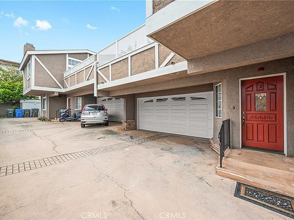 2nd image of 2110 Rockefeller Ln #2