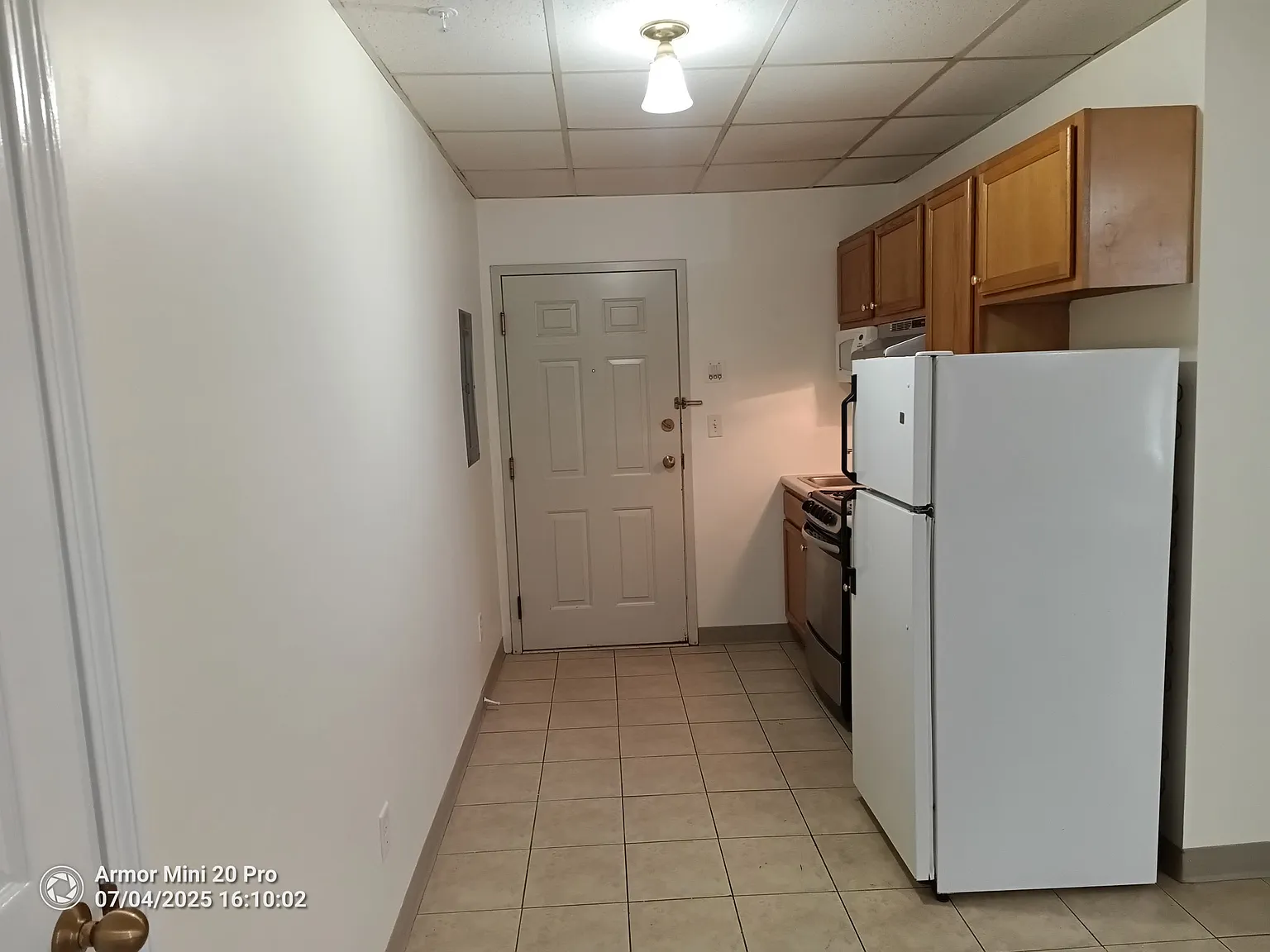 Studio, 450 sqft, $1,950 — Photo 3