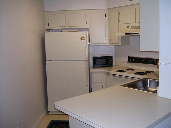 4th image of 3727 Atrium Dr #201