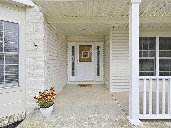 5th image of 8127 Silverstone Dr