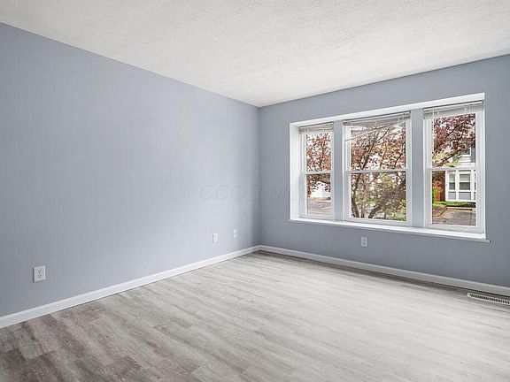 4th image of 852 Pine Way Dr #E-2