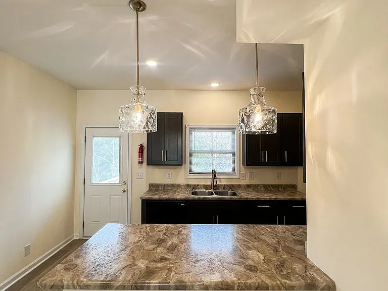 301 Ranger Ln — Photo 5