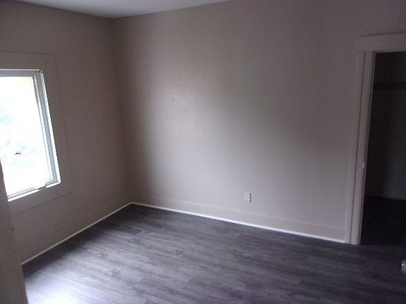 5th image of 252.5 Auburn Ave