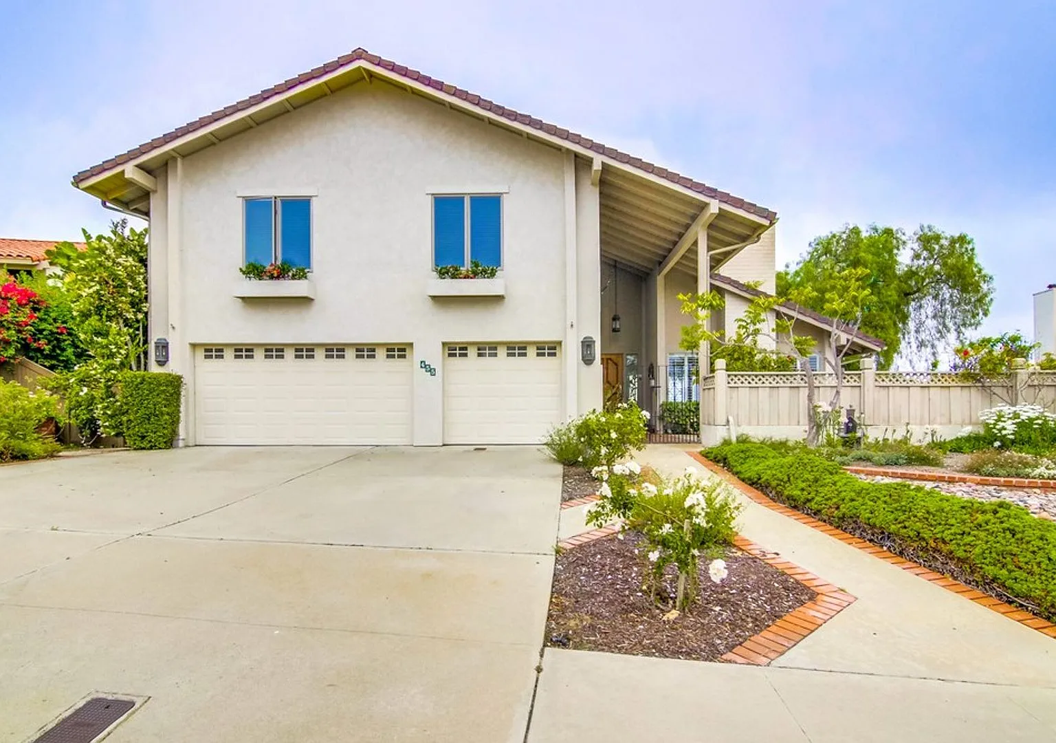 Stunning Solana Beach Ocean-View Home | Coastal Living at Its Best — Photo 2