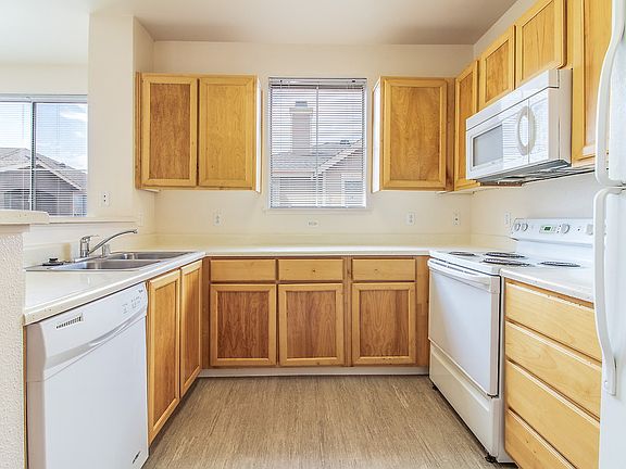 5th image of 22800 Meridian Dr #736SC