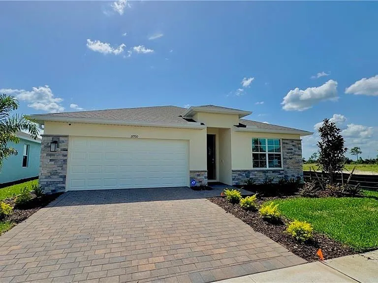 17710 Shade Tree Loop — Photo 1