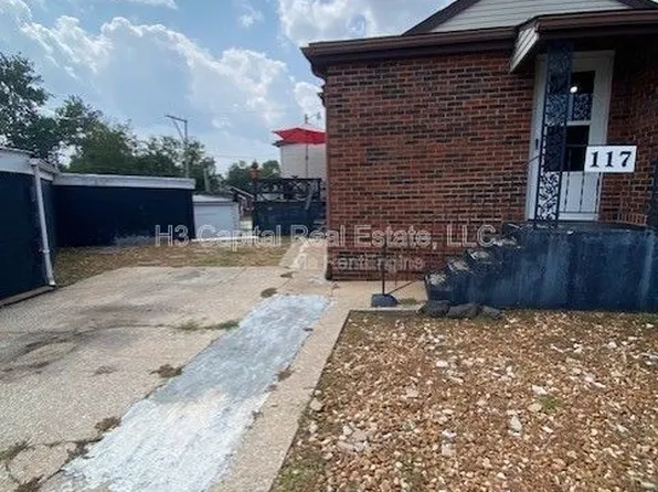 117 N Shamrock St, East Alton, IL