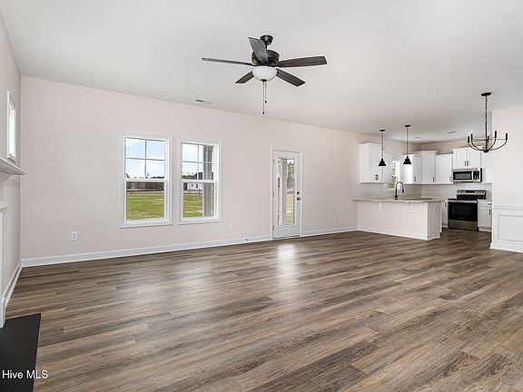 4th image of 53 Barony Lane
