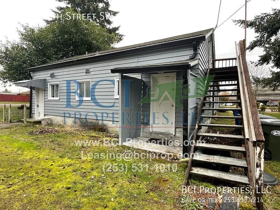 Cozy Studio Apartment! Fully Remodeled — Photo 2