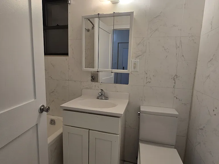 545 W 148th St #1A — Photo 3