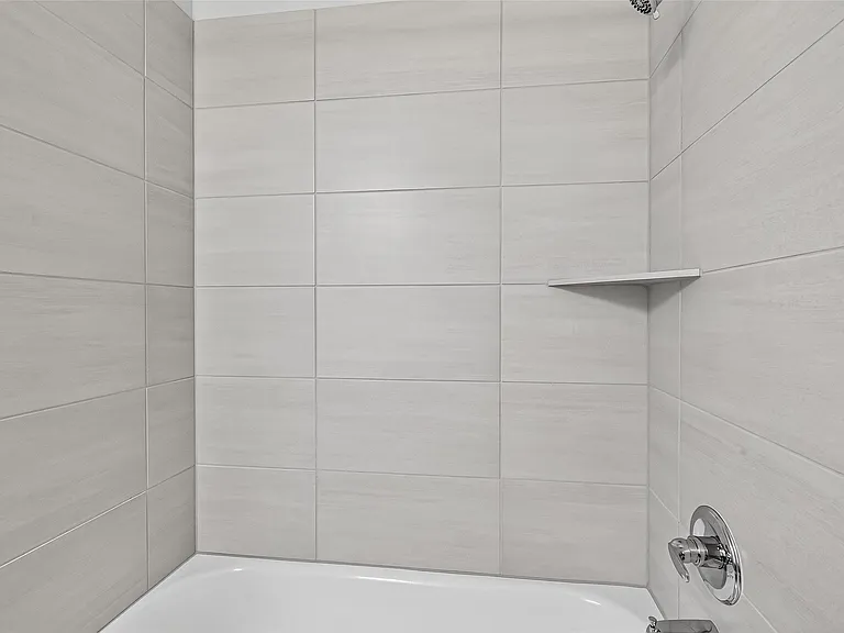 5019 Bowen Prairie Dr — Photo 38