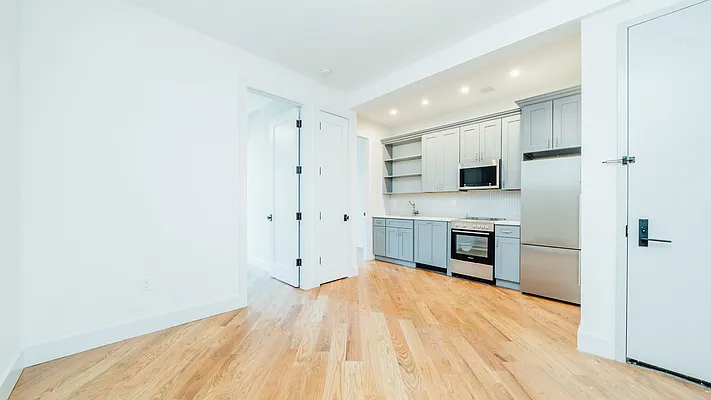 Rented by Nooklyn NYC LLC | media 42