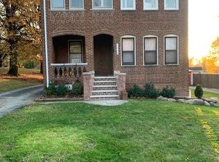 1430 Rockefeller Rd, Wickliffe, OH 44092