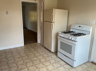 8805 W Center St APT 4, Milwaukee, WI 53222