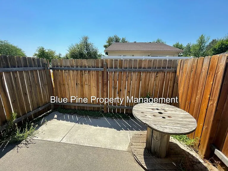 1201 N Skyline Dr #4 — Photo 13
