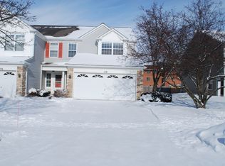 110 Oakton Dr, Lombard, IL 60148