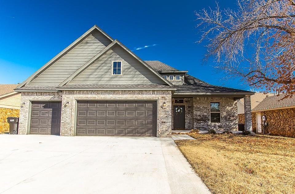 1st image of 317 Pauline Renee Dr