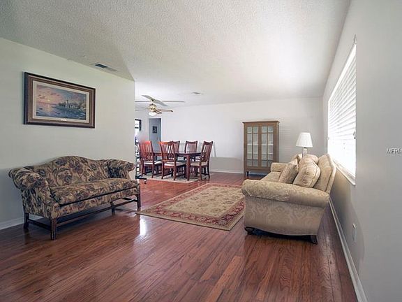 3rd image of 4109 Hudson Way