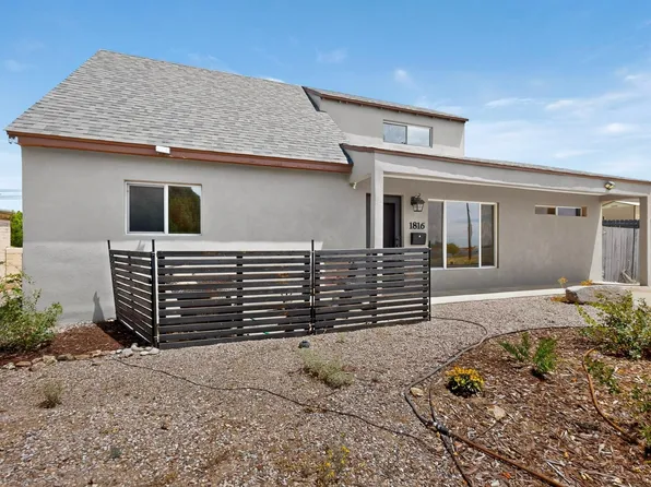 1816 Stanford Dr SE, Albuquerque, NM 87106