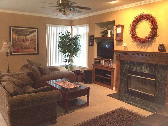 2nd image of 1192 Hillcrest Ln