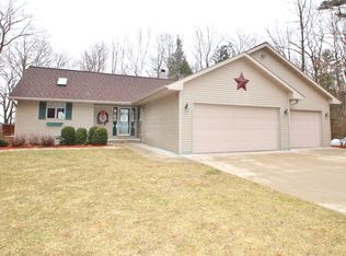 3056 Wilderness Trl, Abrams, WI 54101