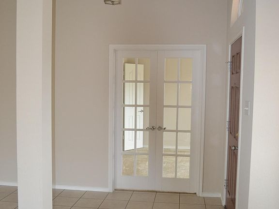 5th image of 3112 Juneau Dr