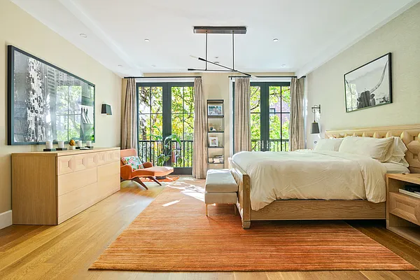 Sold by Compass | media 14