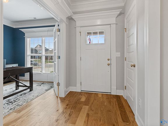 3rd image of 1132 Towne Creek Pl NW