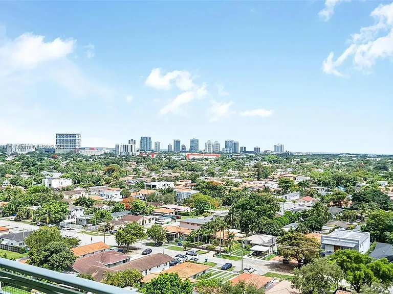 3500 Coral Way #Penthouse 105 — Photo 9