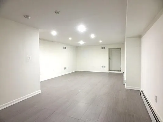 Rented by Bohemia Realty Group | media 8