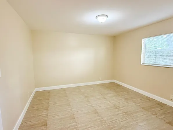 607 NE 29th Dr APT 23, Wilton Manors, FL 33334