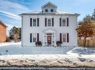 8753 Signal Hill Rd APT 2, Manassas, VA 20110