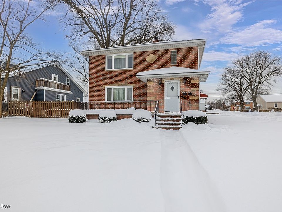 1st image of 5903 Warwick Dr