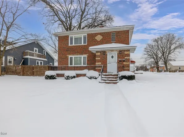 5903 Warwick Dr, Parma, OH 44129