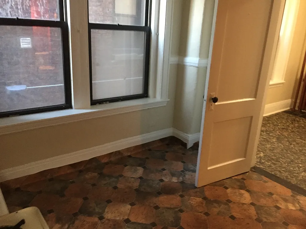 1 bed, 1.0 bath, 450 sqft, $1,200 — Photo 1